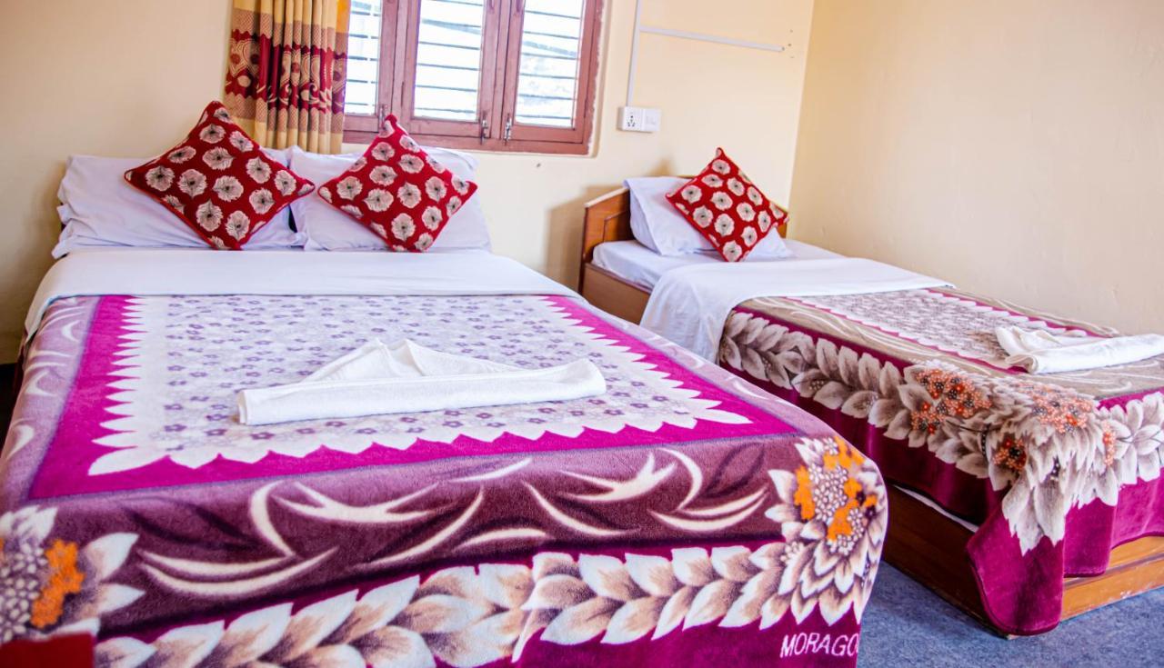 Hotel Plaza Nepal Покхара Экстерьер фото