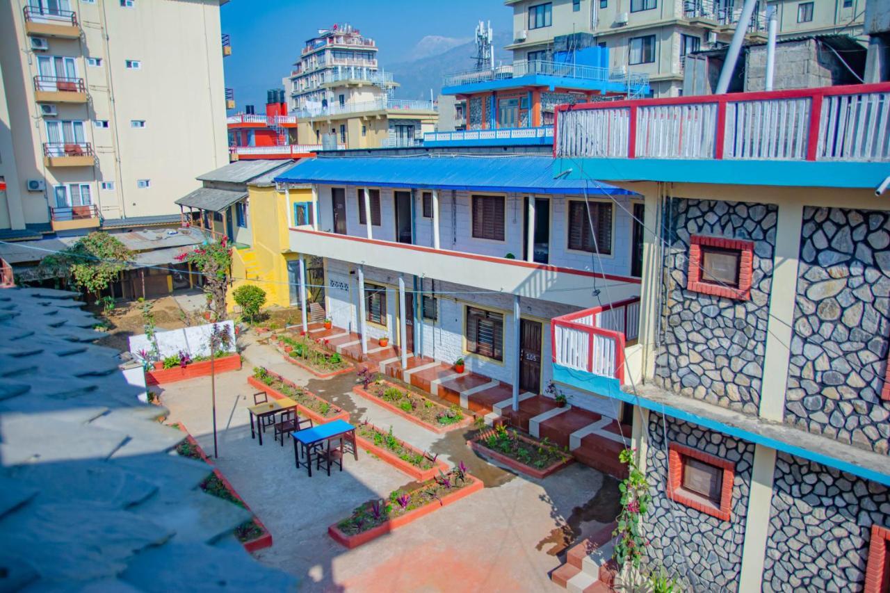 Hotel Plaza Nepal Покхара Экстерьер фото