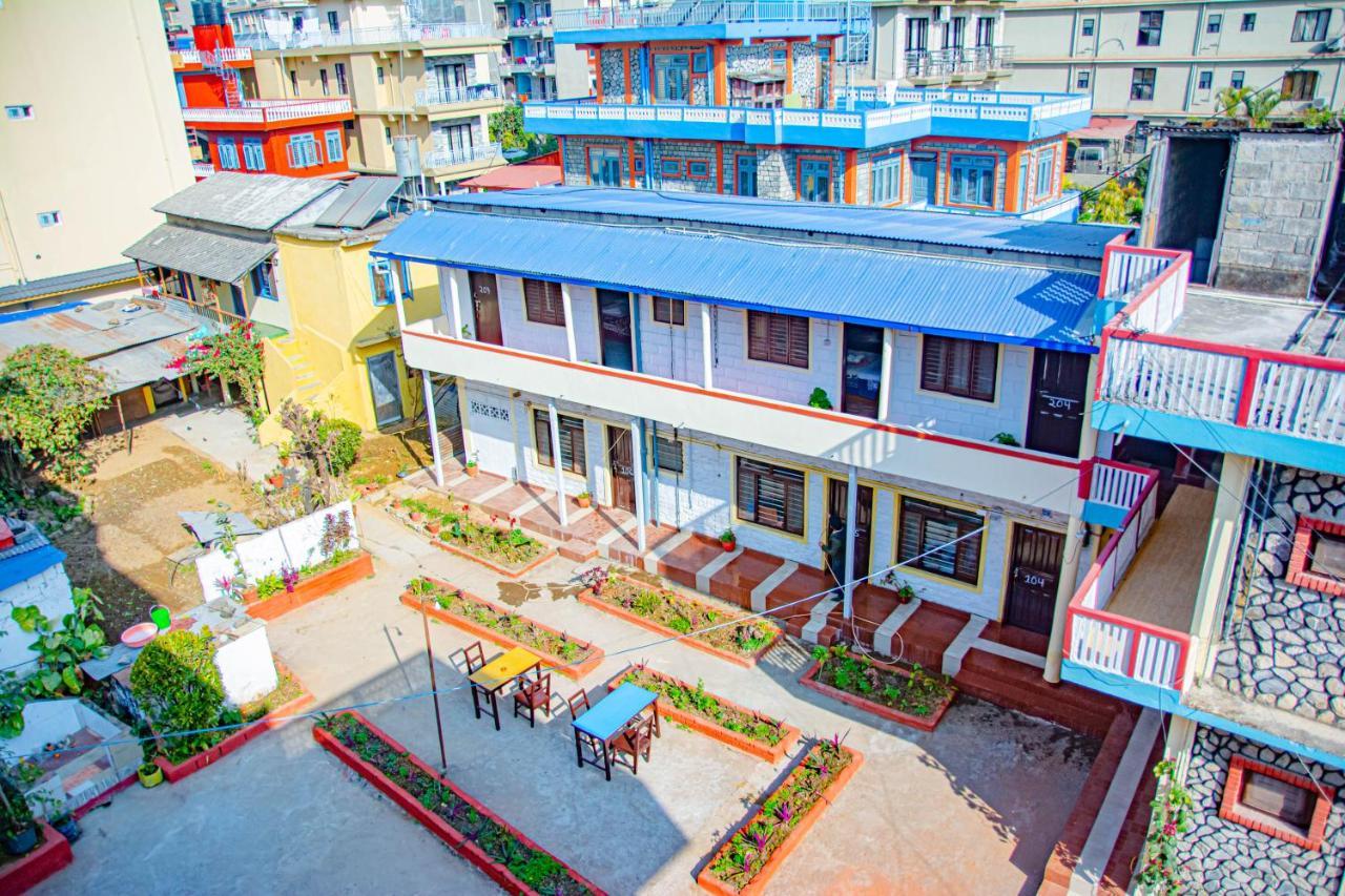 Hotel Plaza Nepal Покхара Экстерьер фото