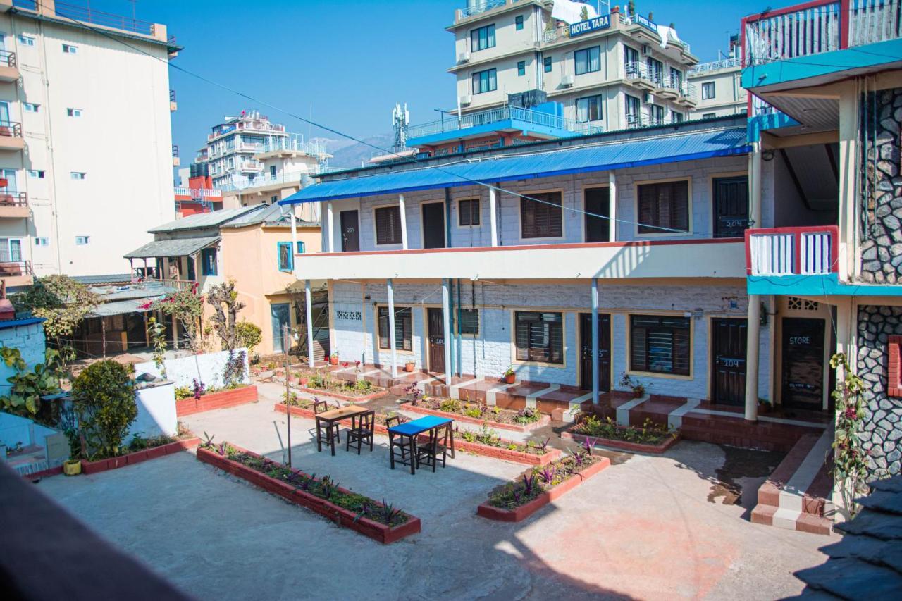 Hotel Plaza Nepal Покхара Экстерьер фото